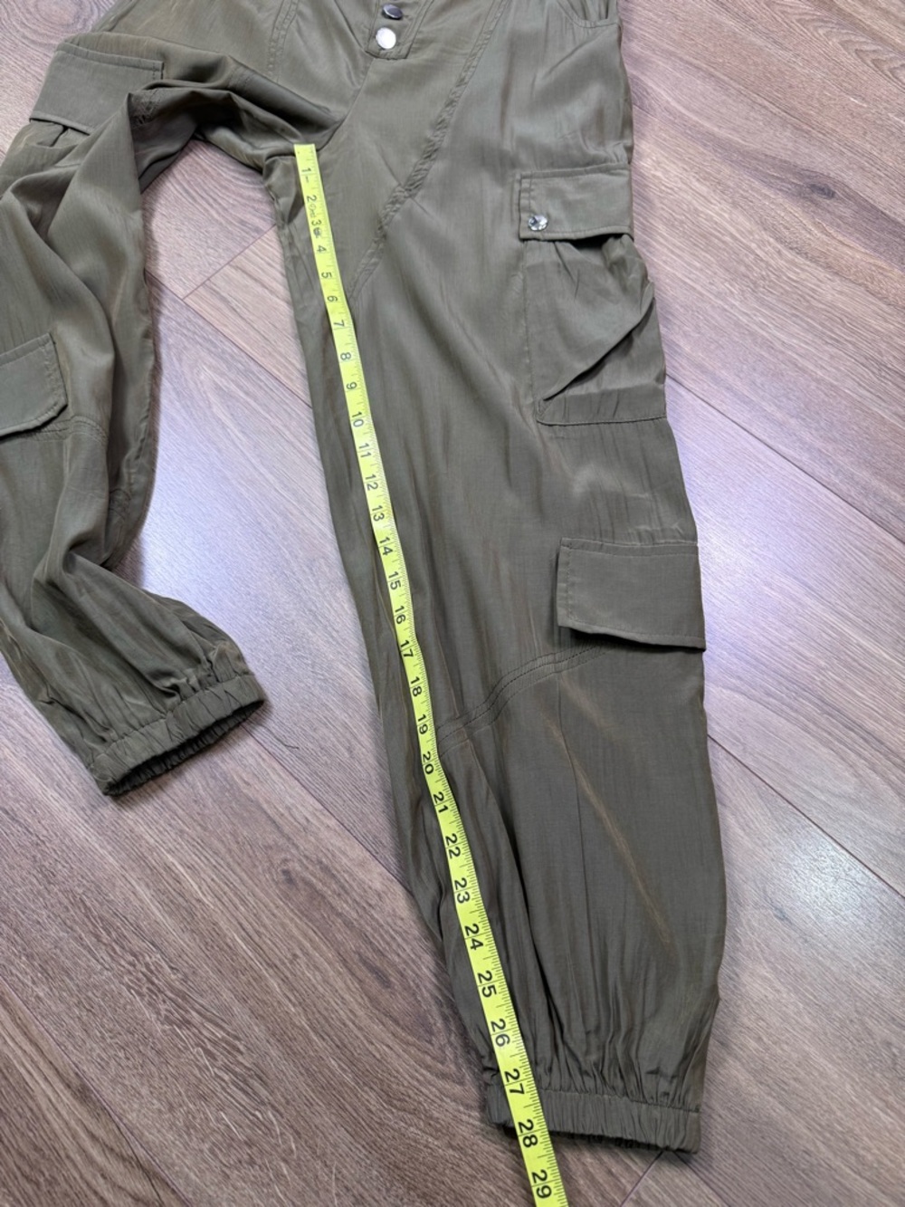 NWT Revolve Lioness Cypress Cargo Jogger Pant Khaki Green Size Small - Picture 13 of 13